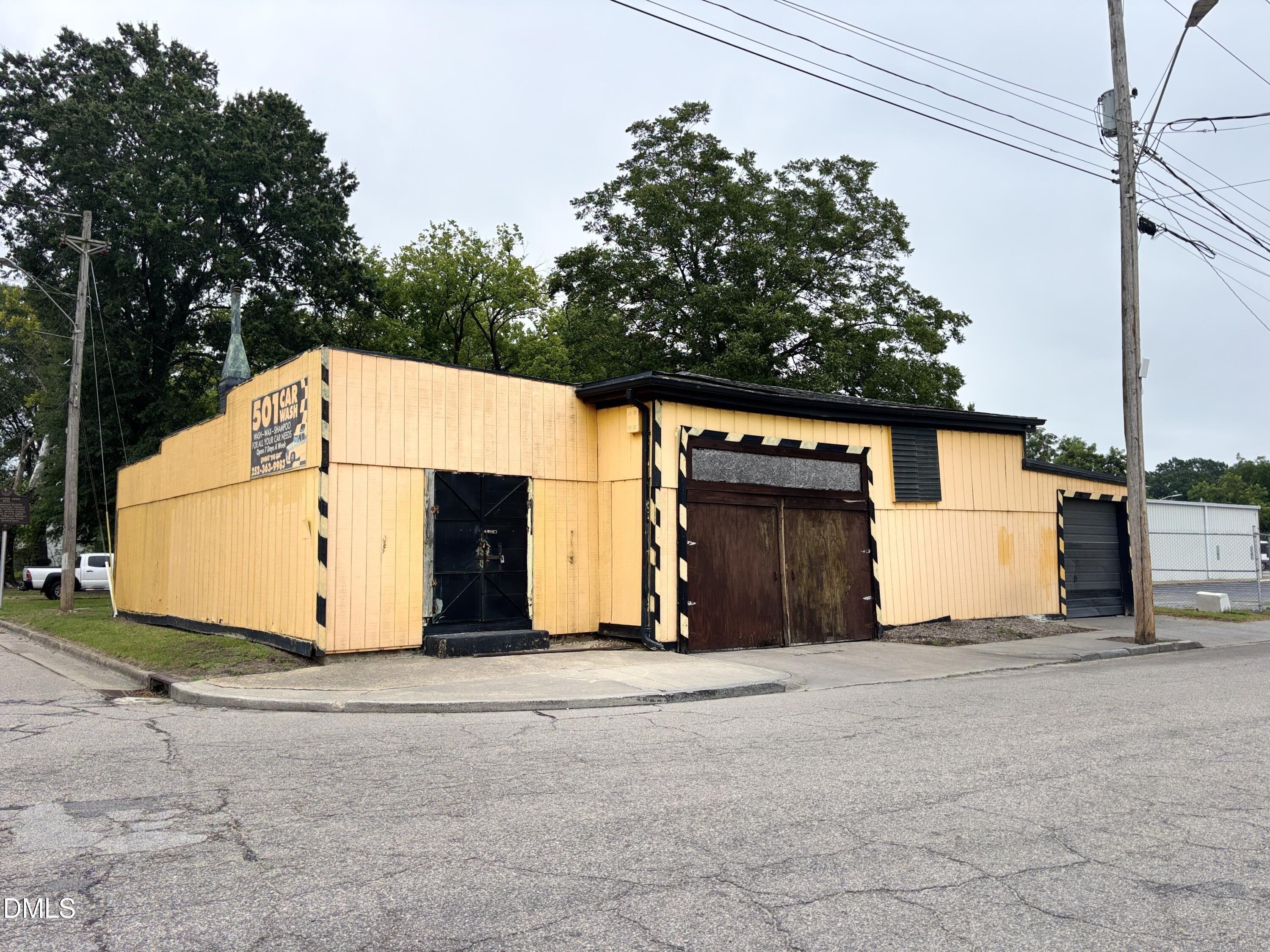 Property Image for 501 E Barnes Street S