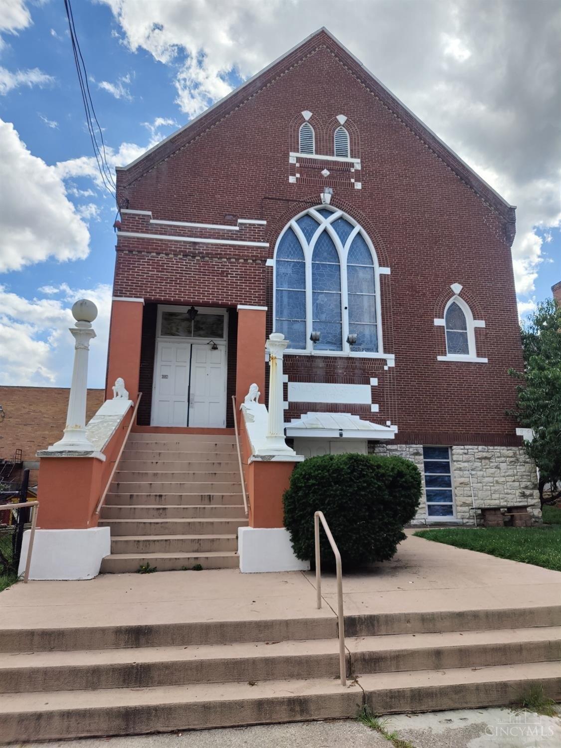 Property Image for 2053 Courtland Avenue