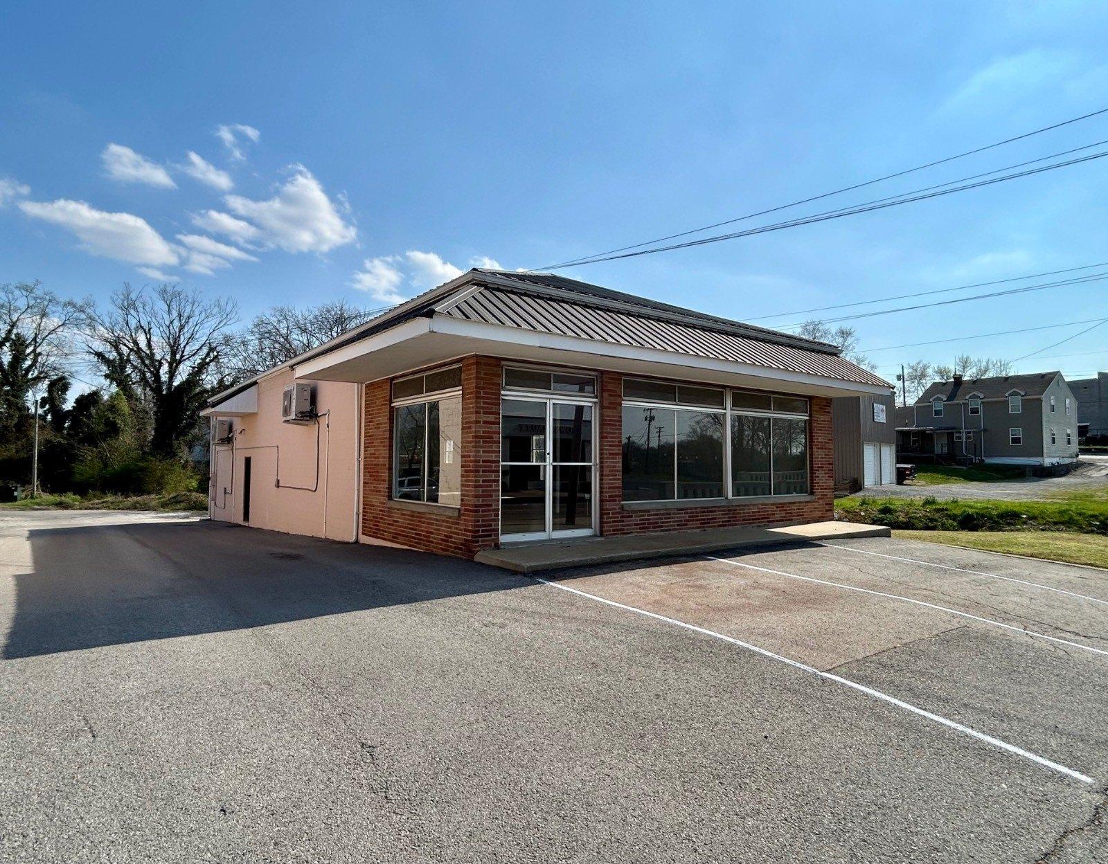 Property Image for 112 W Main St