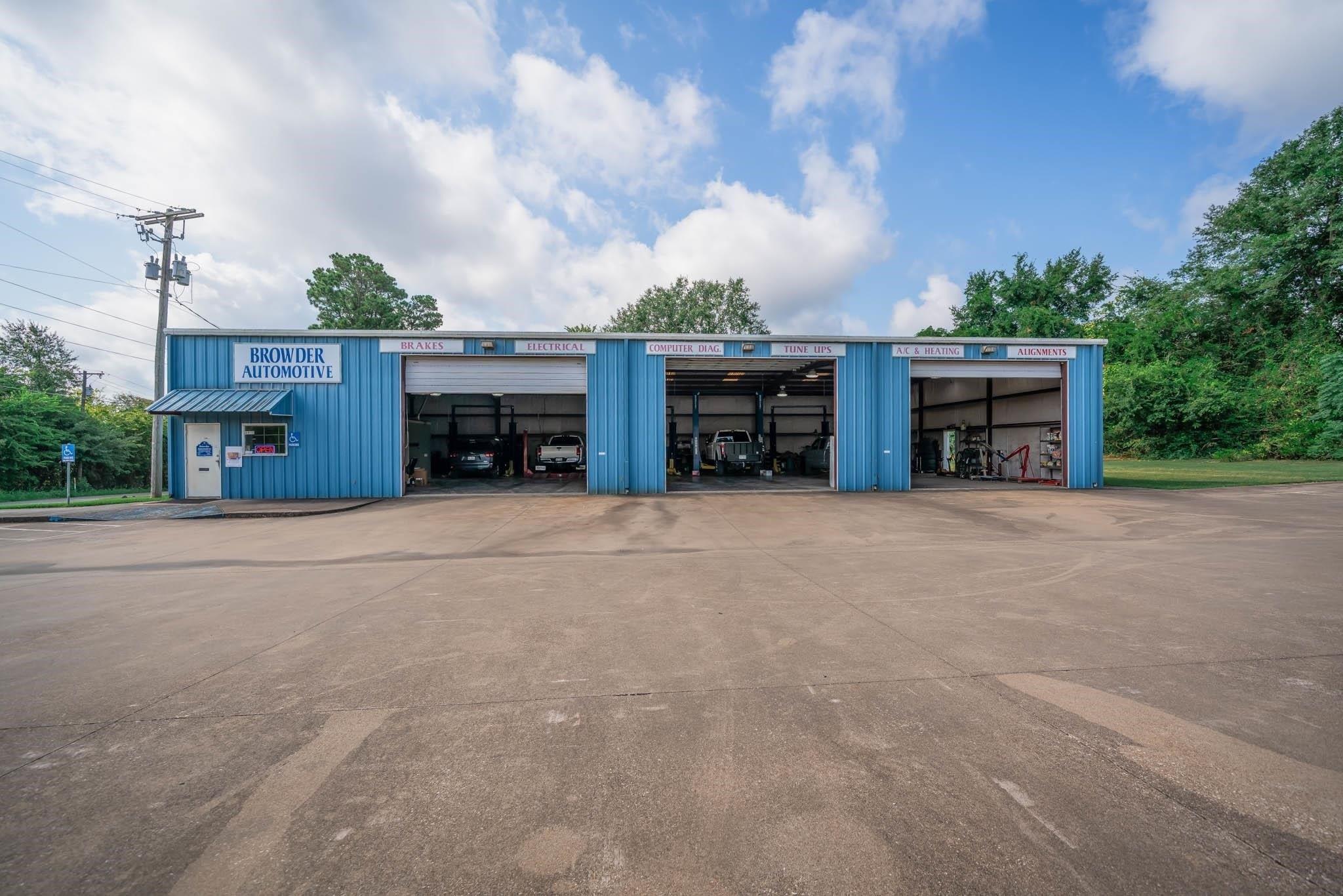 Property Image for 4900 W Marshall Ave