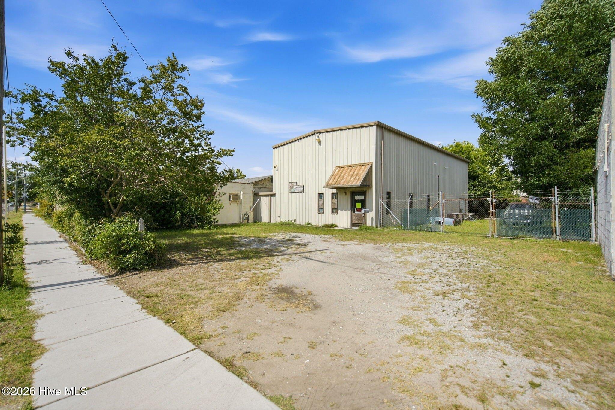 Property Image for 1405 S 5th Avenue