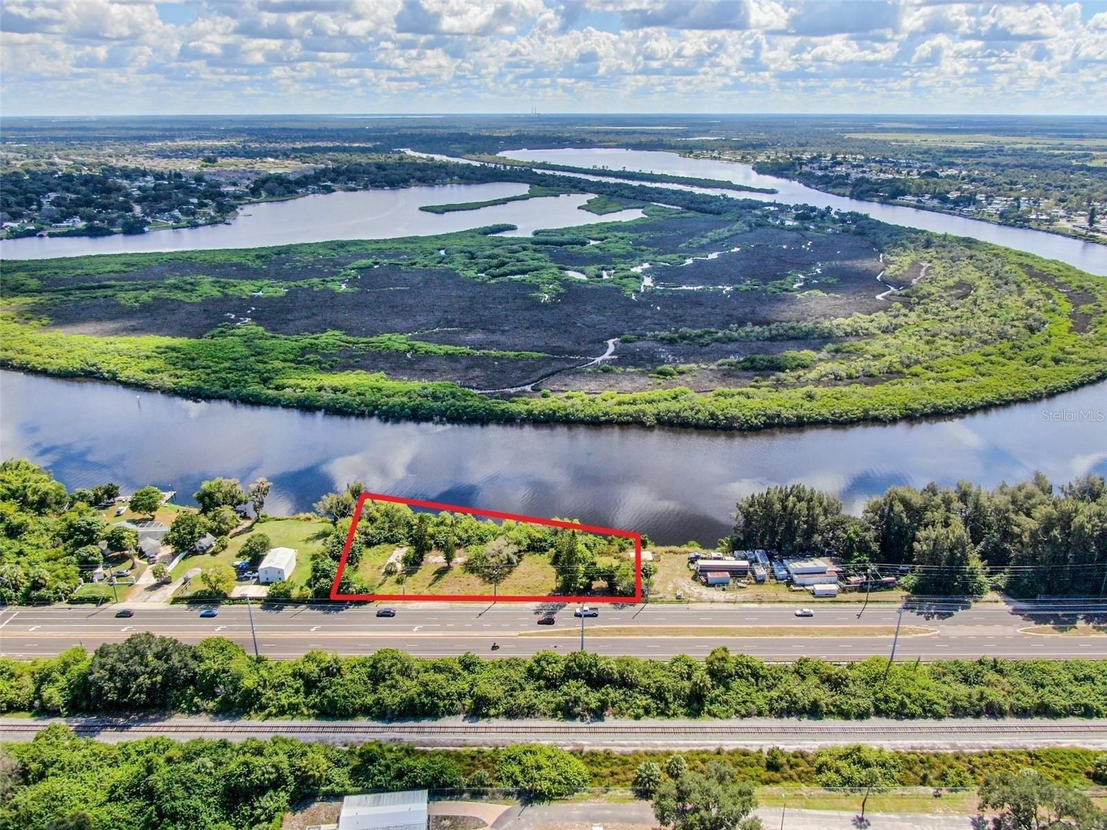 Property Image for 2508 S Us Highway 41