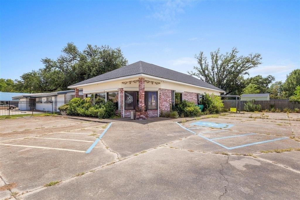 Property Image for 1705 Maplewood