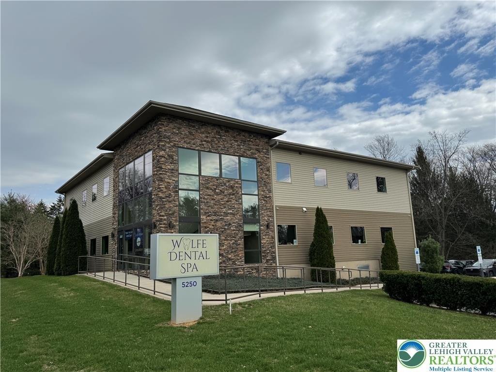 Property Image for 5250 Freemansburg Avenue
