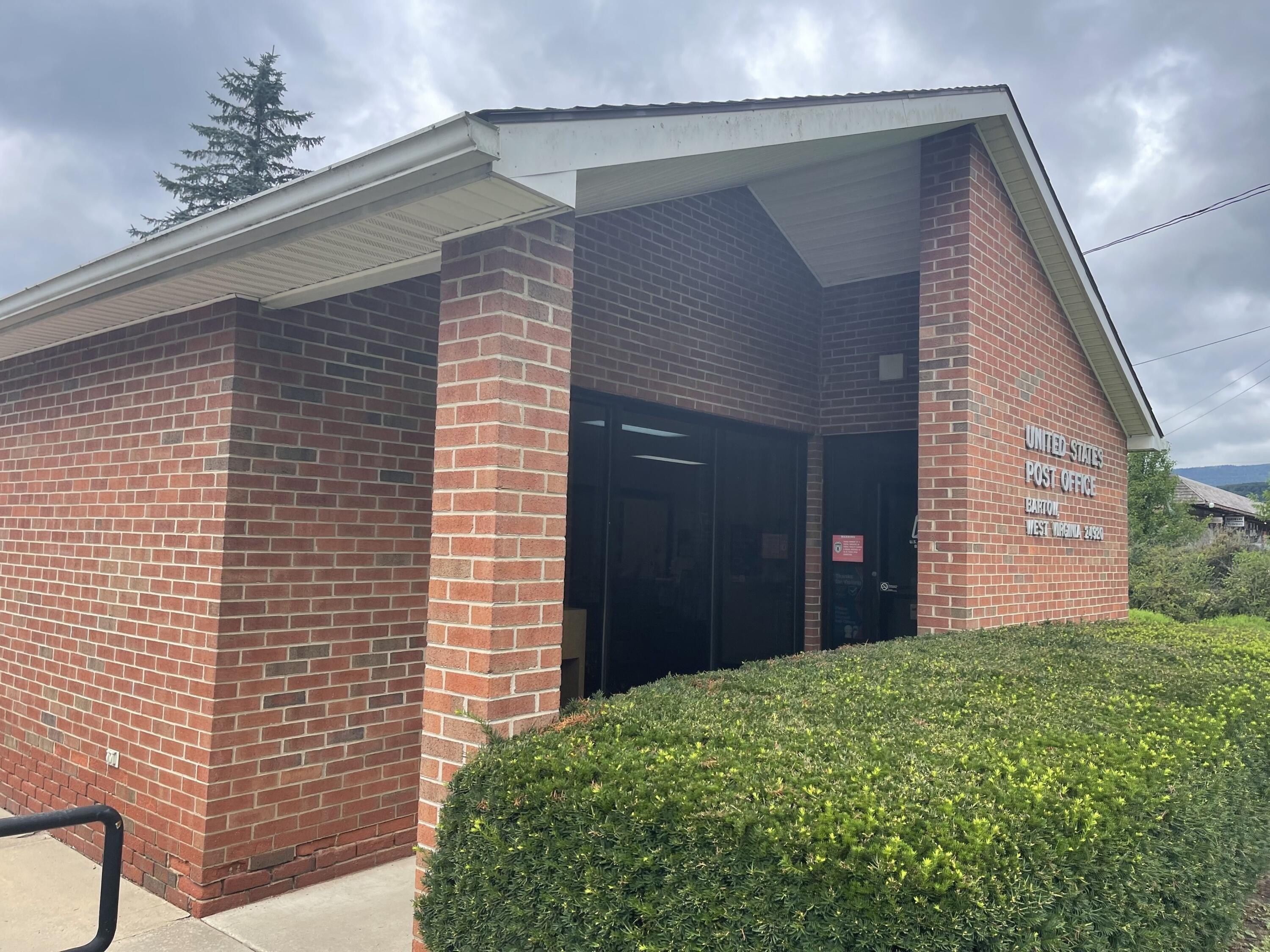 Property Image for 6784 Staunton Parkersburg Tnpk