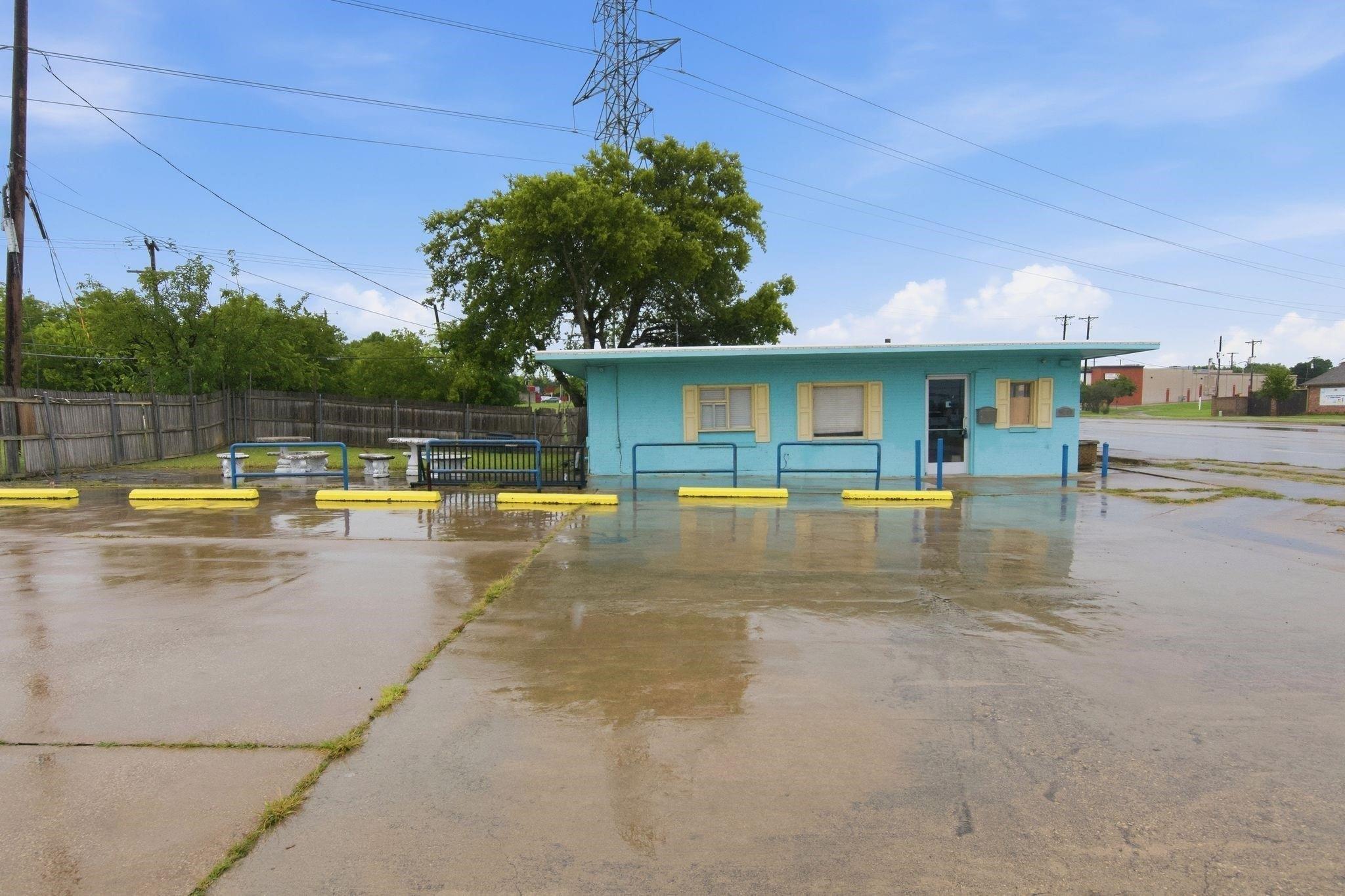 Property Image for 5601 Davis Boulevard