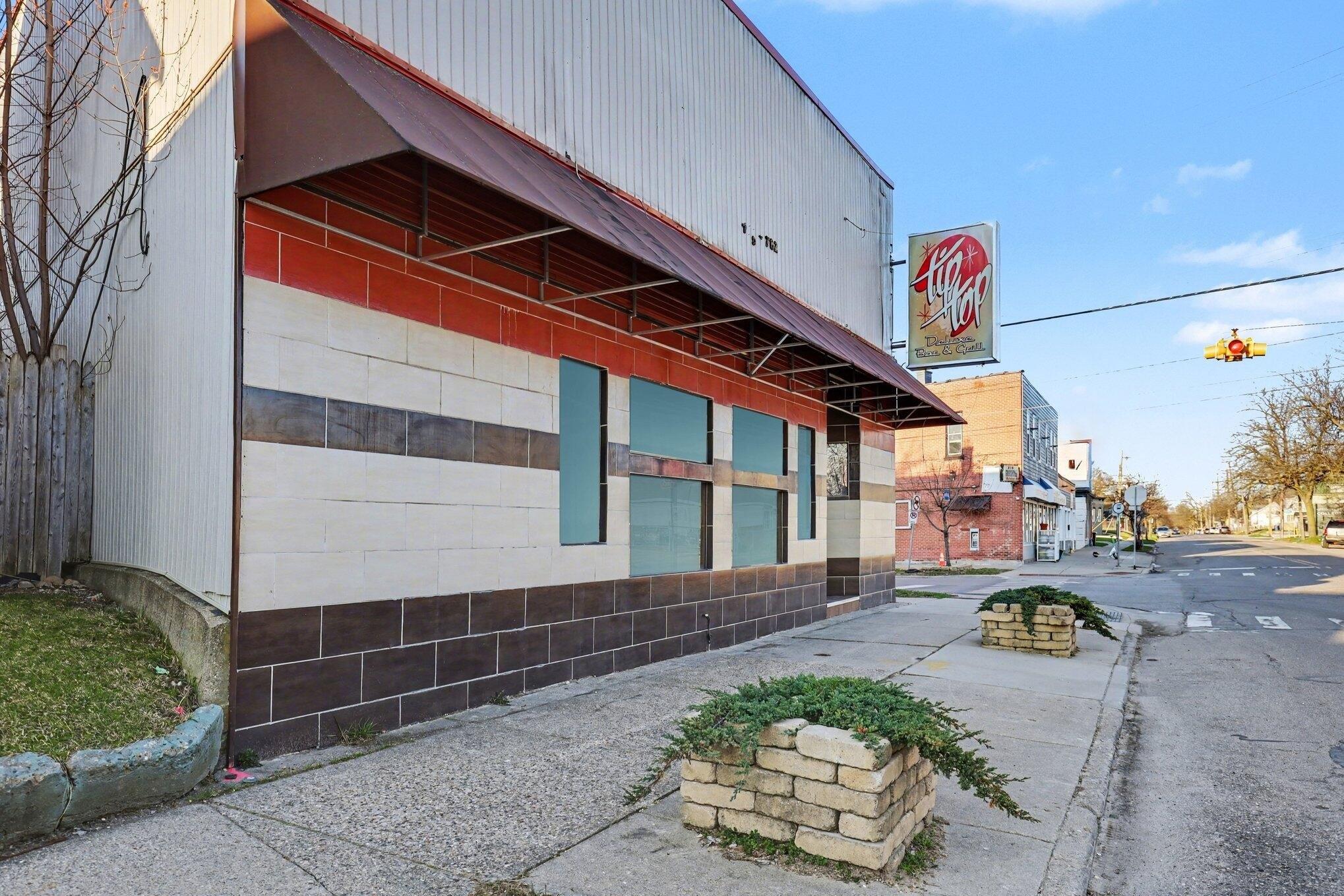 Property Image for 760 Butterworth Street SW