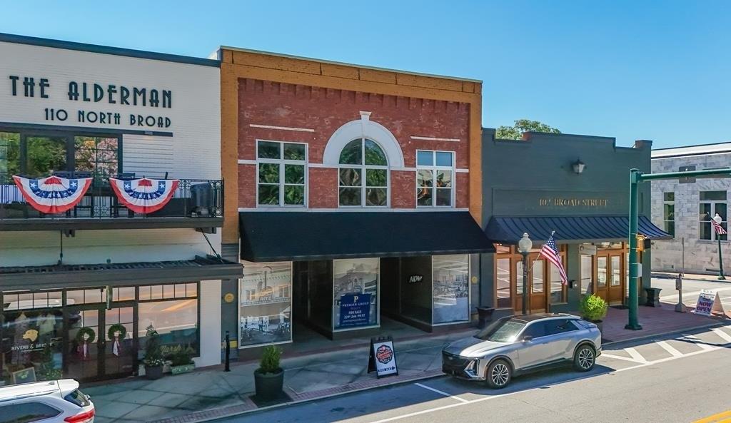Property Image for 106 Broad St.