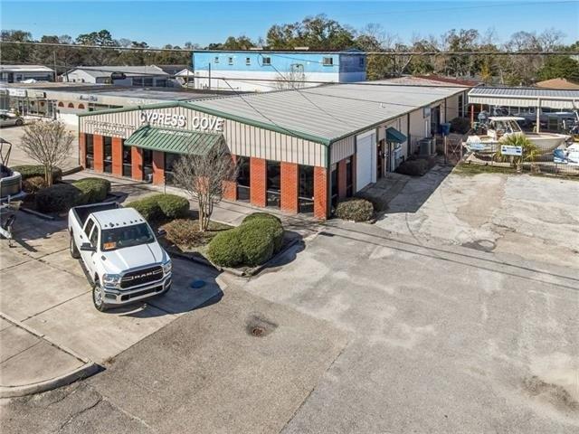 Property Image for 3663 PONTCHARTRAIN Drive
