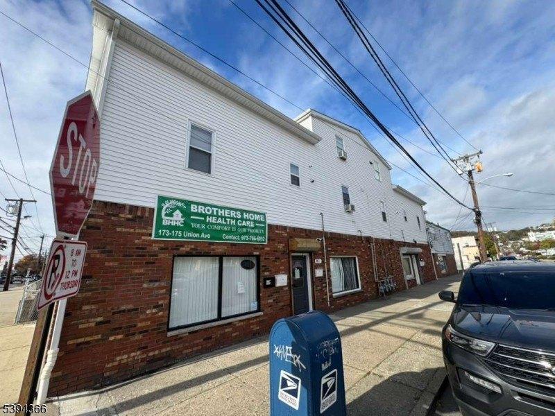 Property Image for 81-85 Berkshire Ave