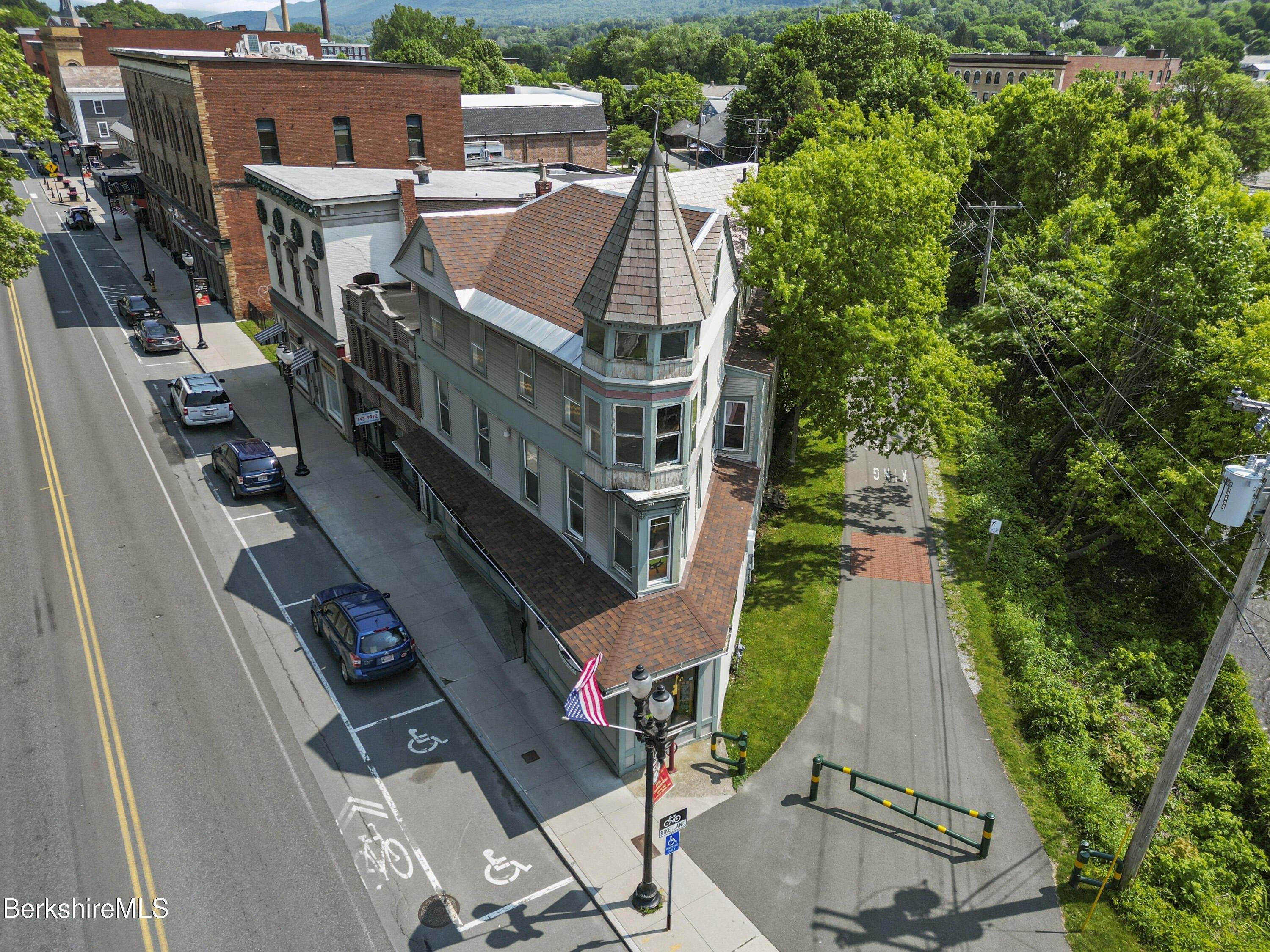Property Image for 1 Park St