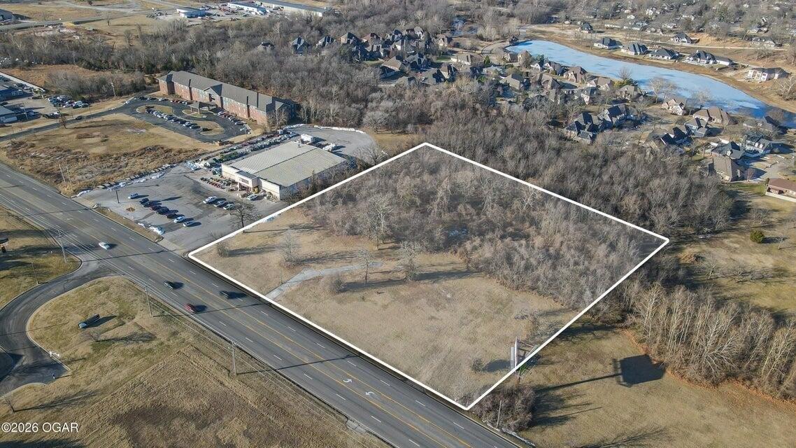 Property Image for 1410 N Rangeline Road