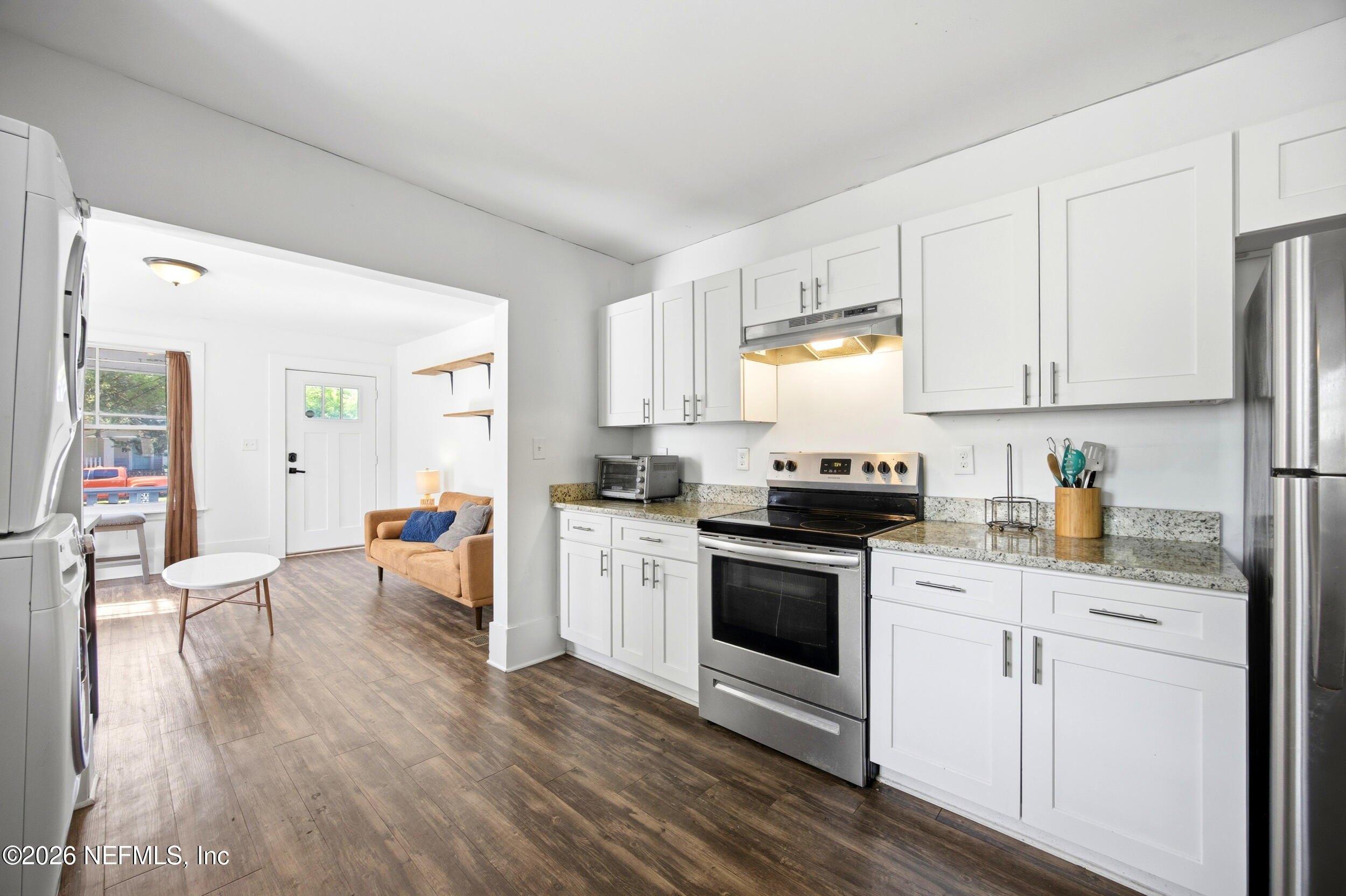 Property Image for 2337 GILMORE Street