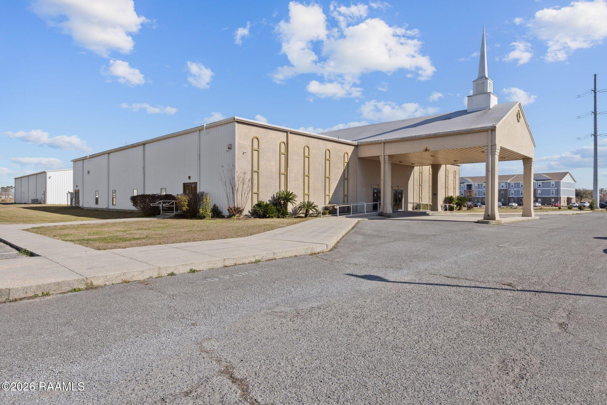 Property Image for 1610 W Willow Street