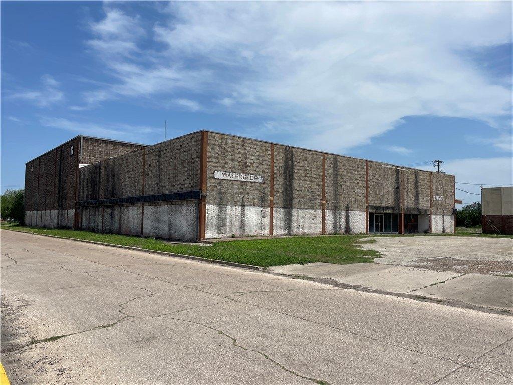 Property Image for 200 E Kenedy Avenue