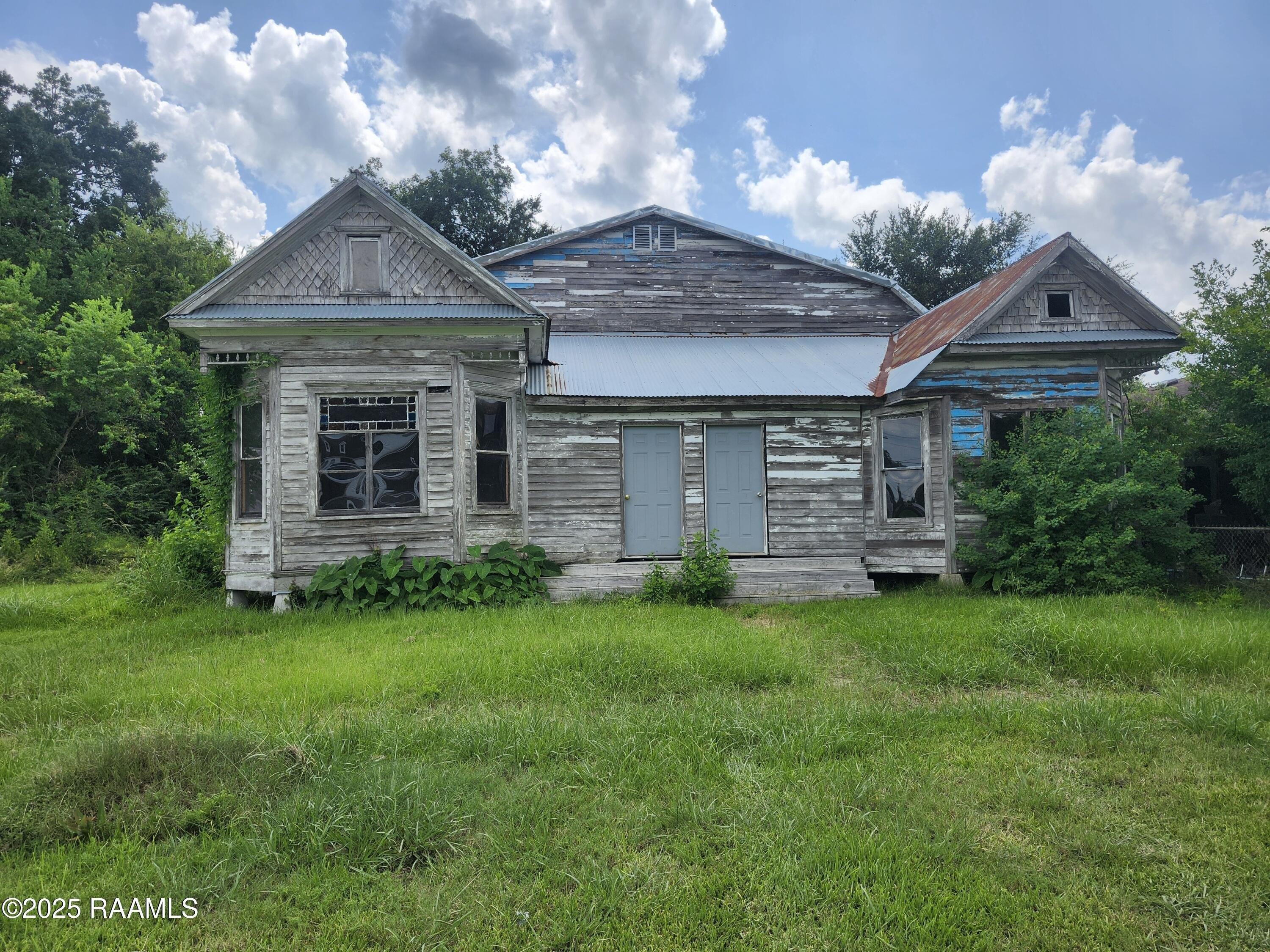 Property Image for 569 N Avenue C