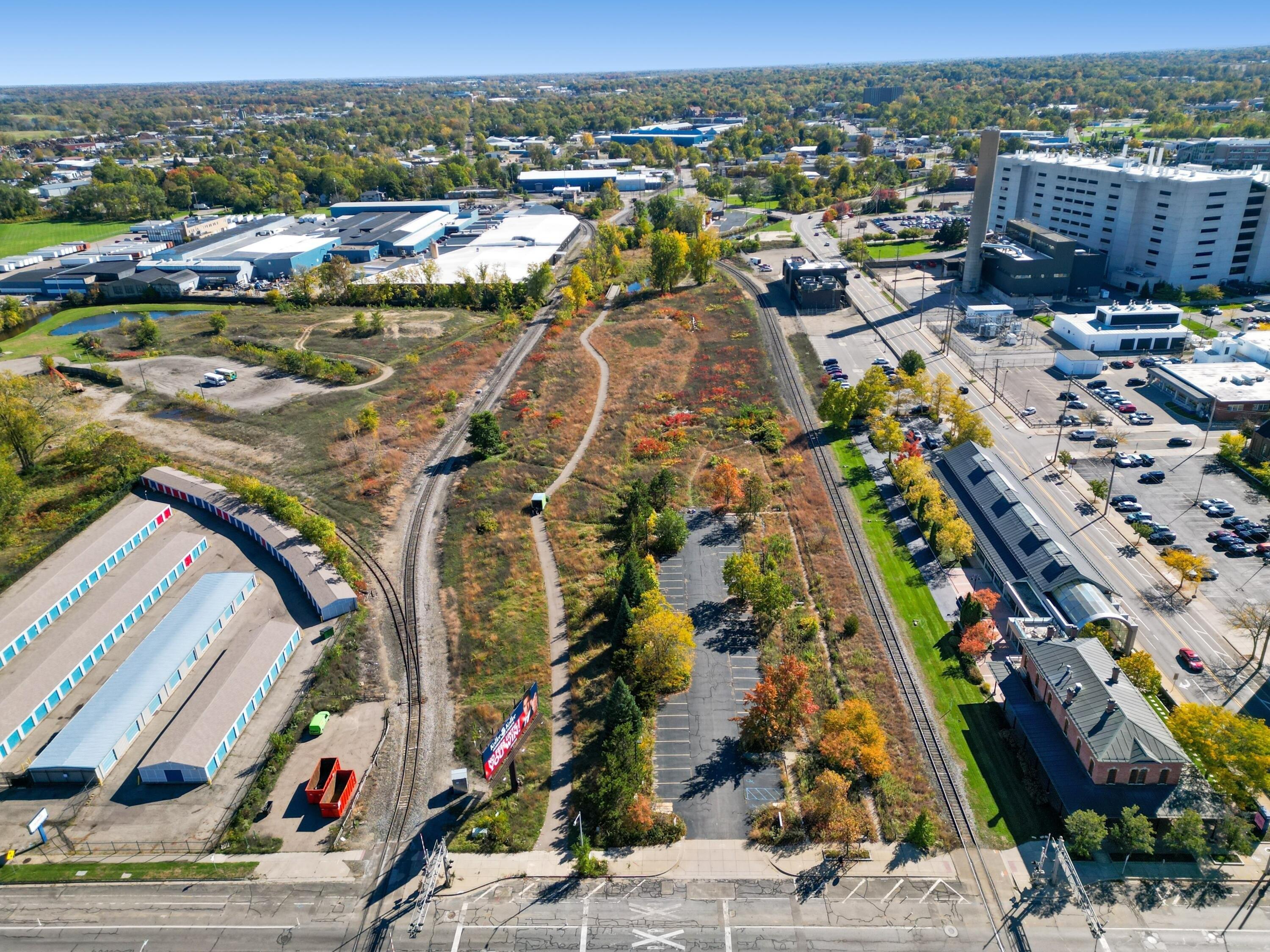 Property Image for 426 E Michigan Avenue