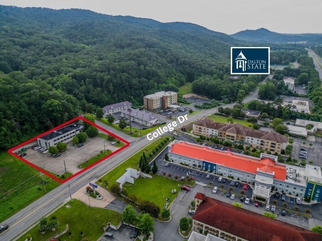 Property Image for 800 College St