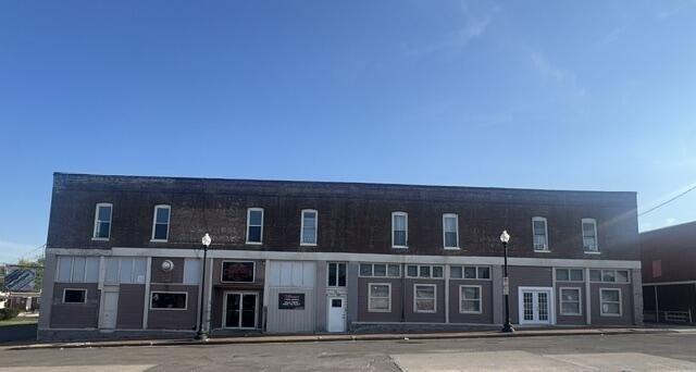 Property Image for 112 E Monroe Street