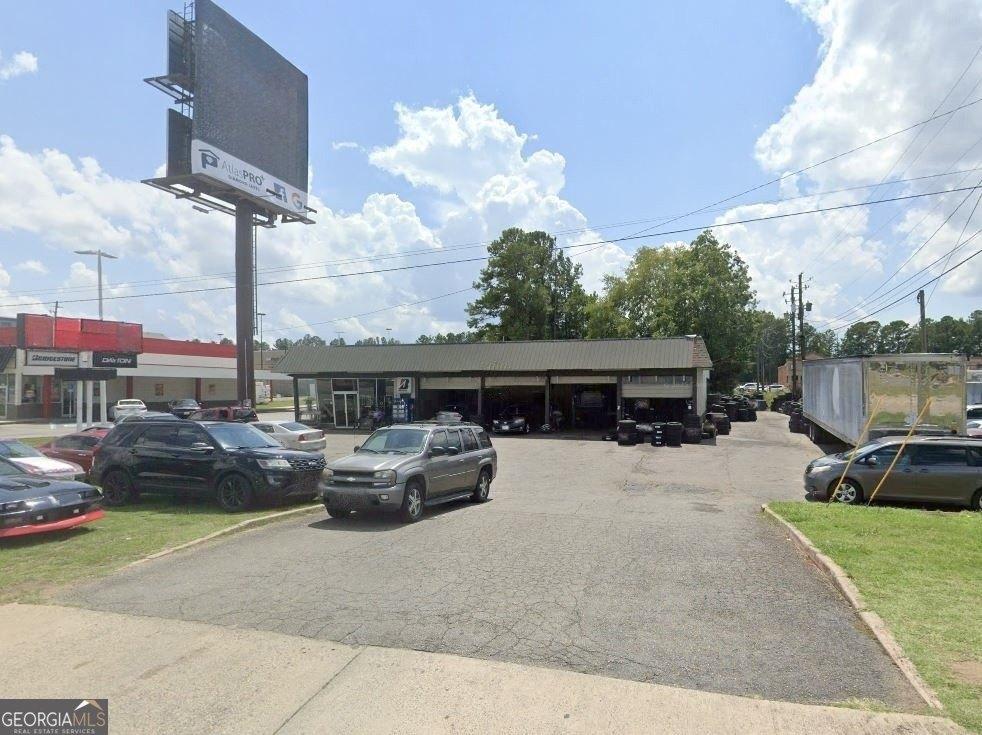 Property Image for 1890 N Columbia Street