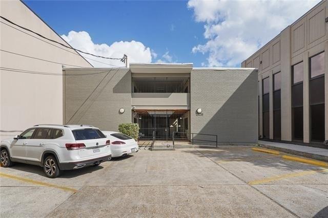 Property Image for 2305 N HULLEN Street