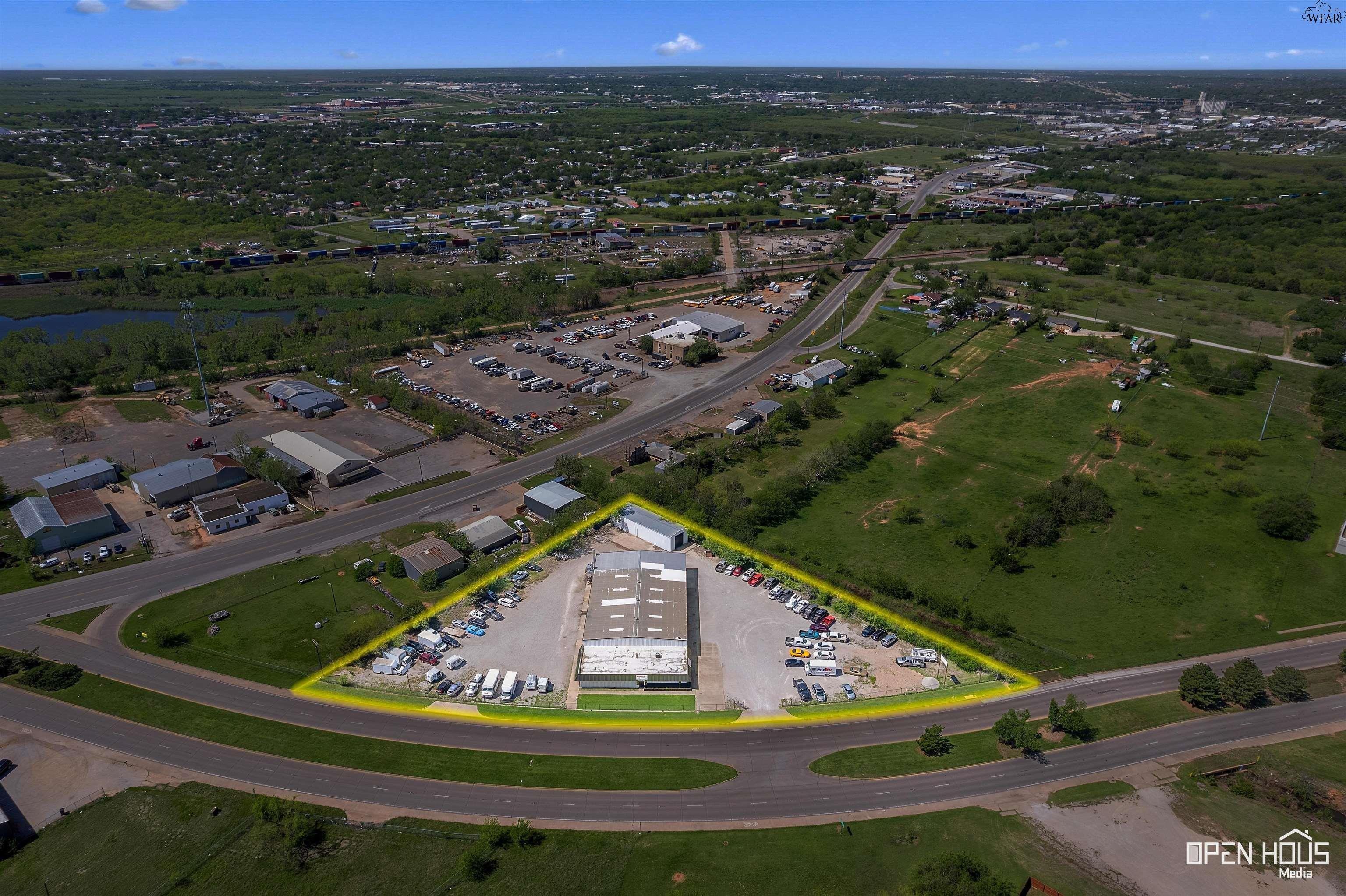 Property Image for 1841 MARTIN LUTHER KING JR BLV Presently Bubba's Auto Repair