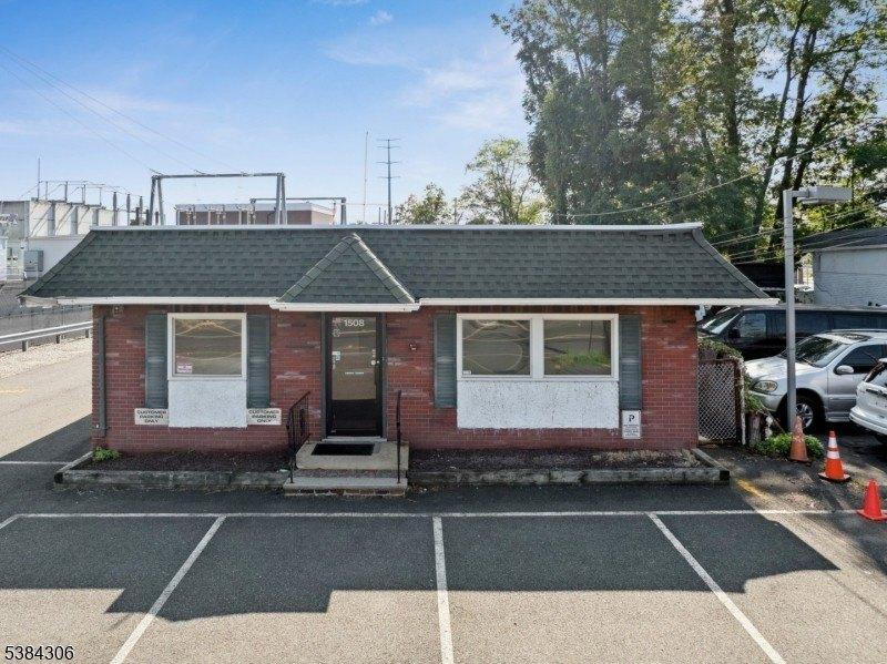 Property Image for 1508 Front St