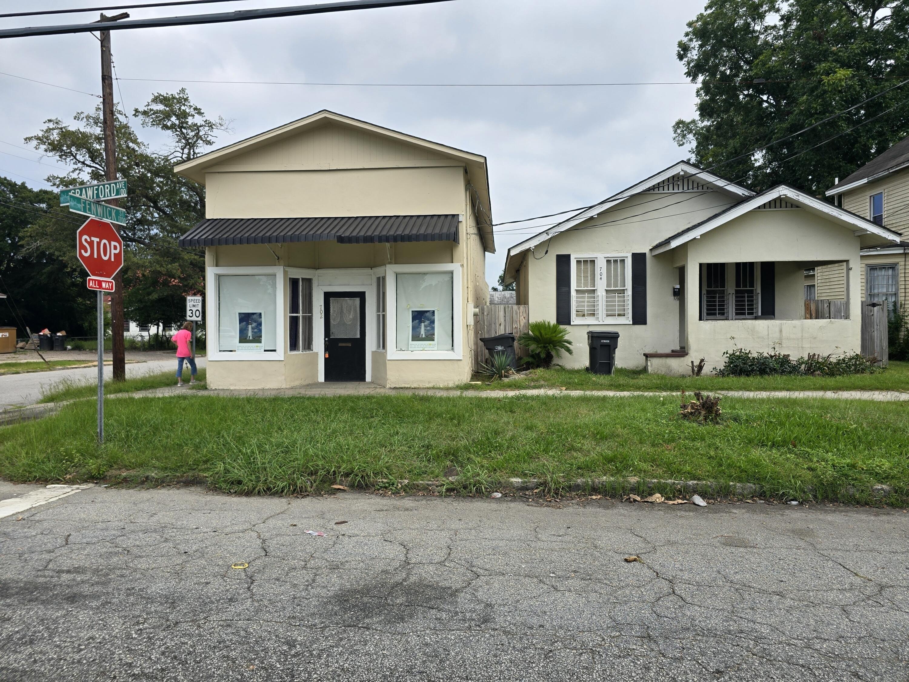 Property Image for 702 Crawford Avenue