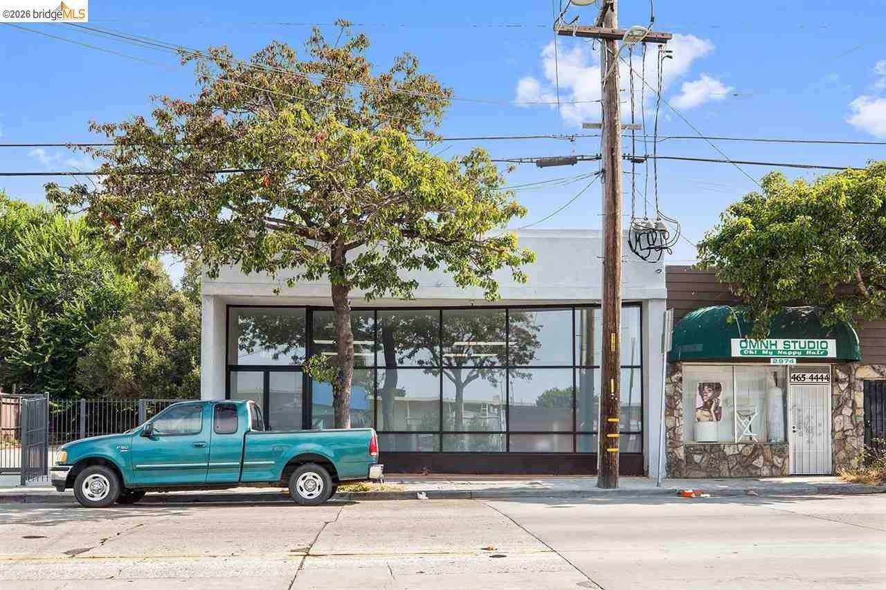 Property Image for 2968 Macarthur Blvd