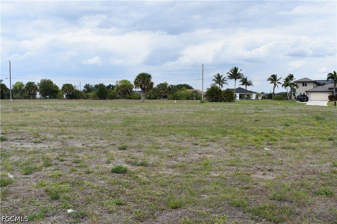 Property Image for 1305 Tropicana Parkway W
