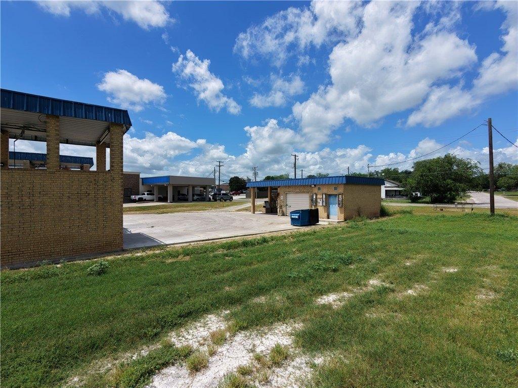 Property Image for 207 S Nueces