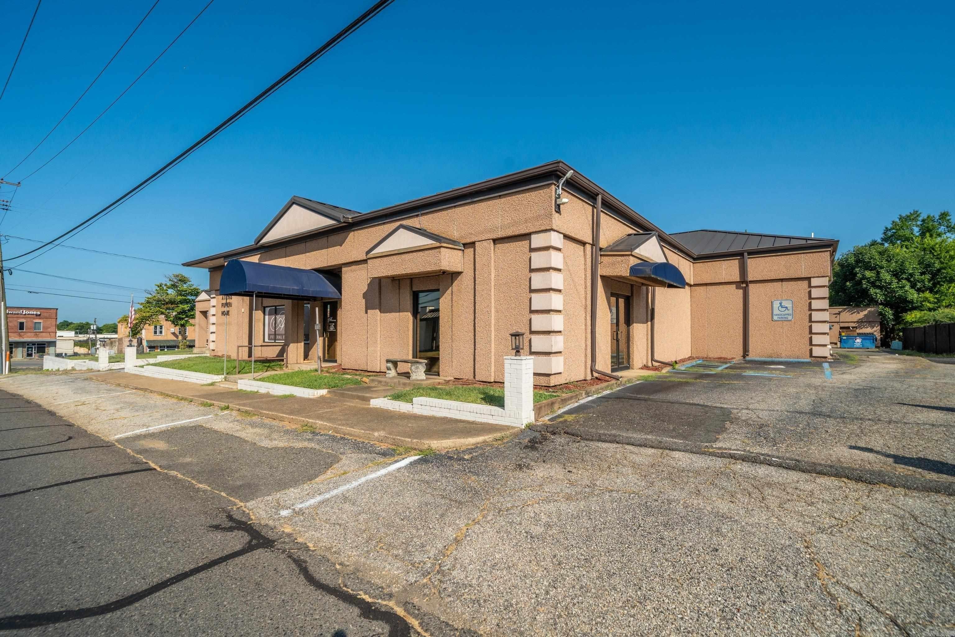 Property Image for 126 E Second Street