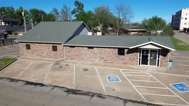Property Image for 1002 E Cherry Street