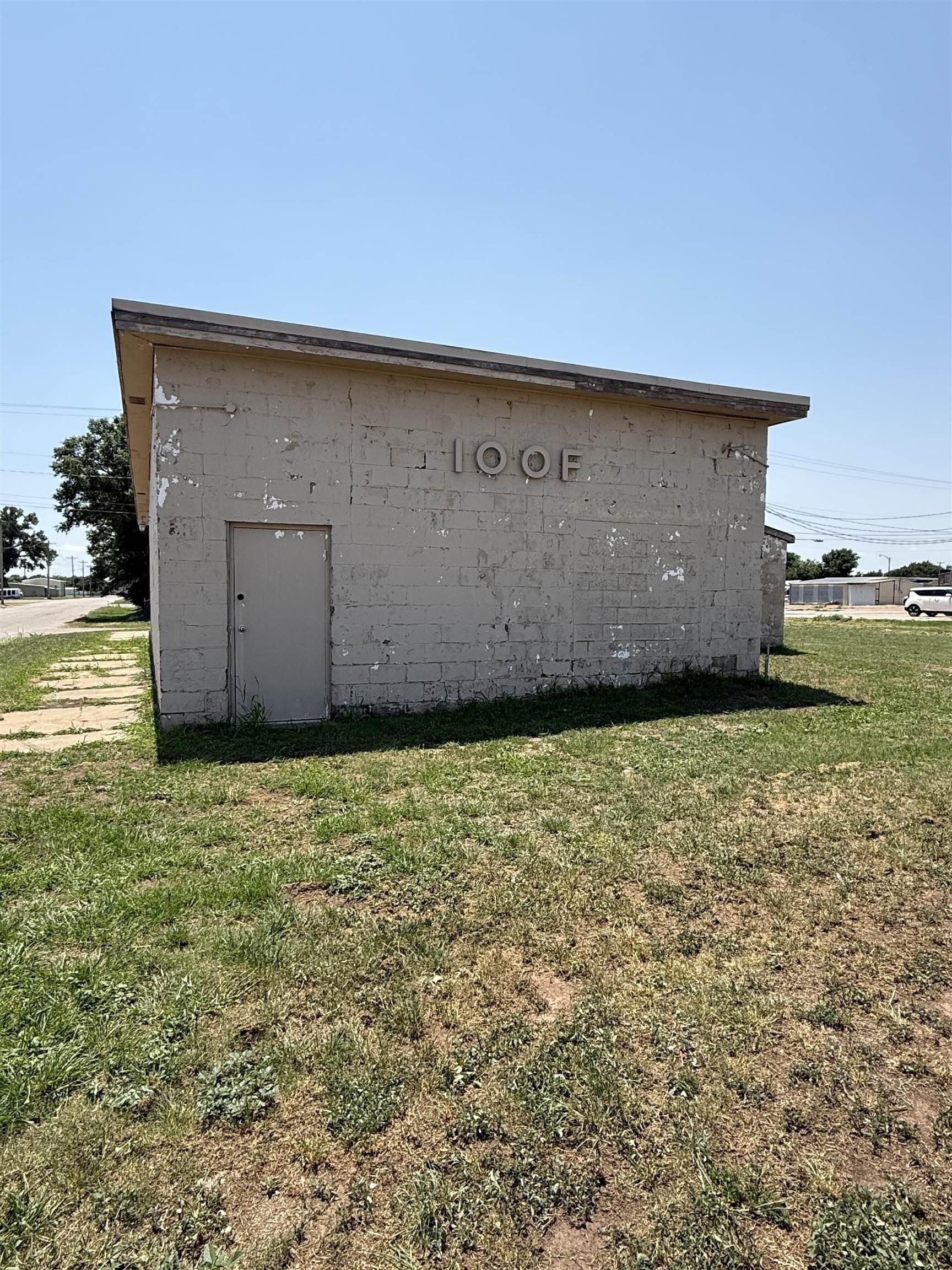 Property Image for 220 E Main Street