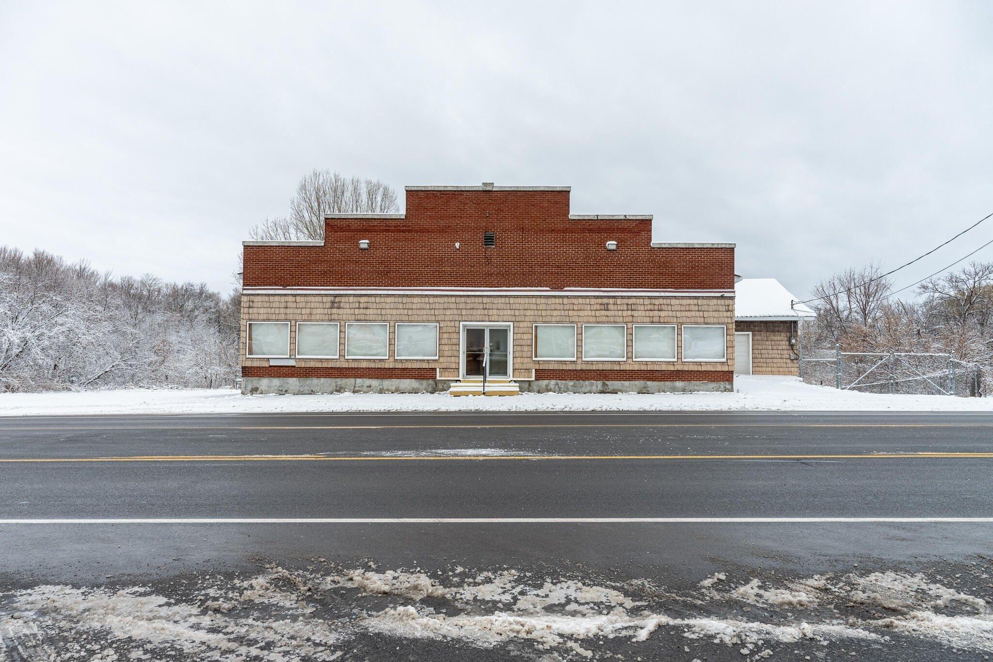 Property Image for 689 E Main Street