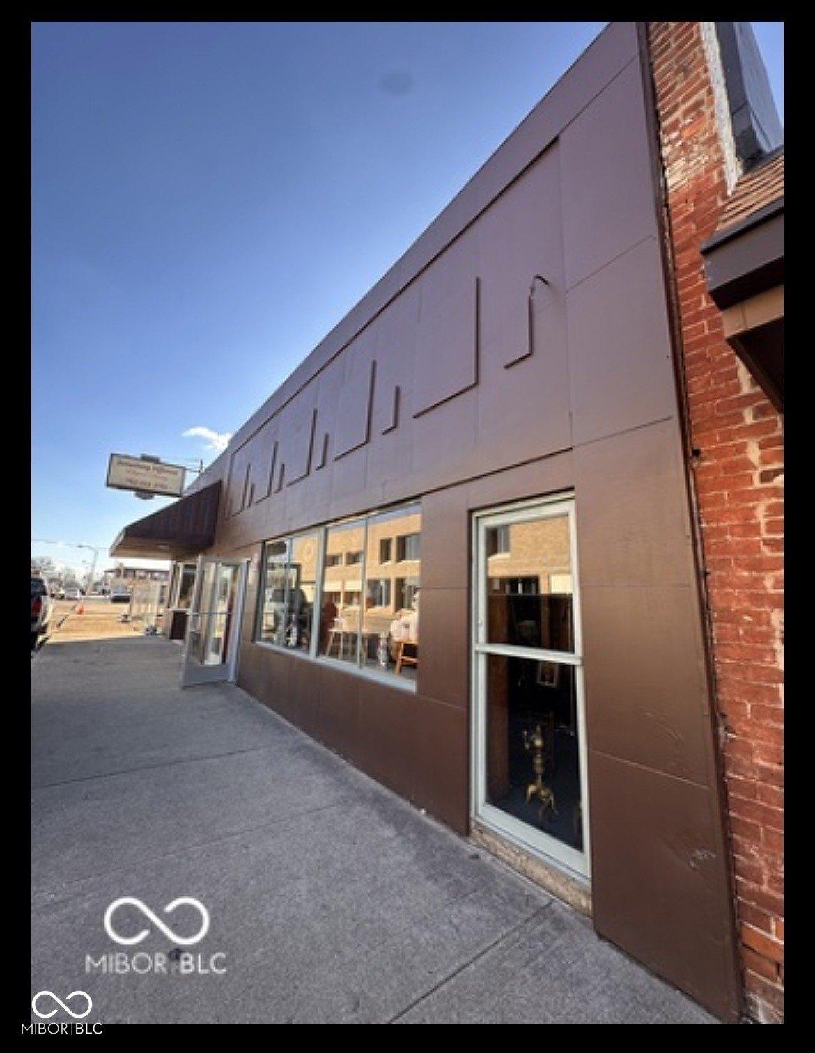 Property Image for 1213 Main Street