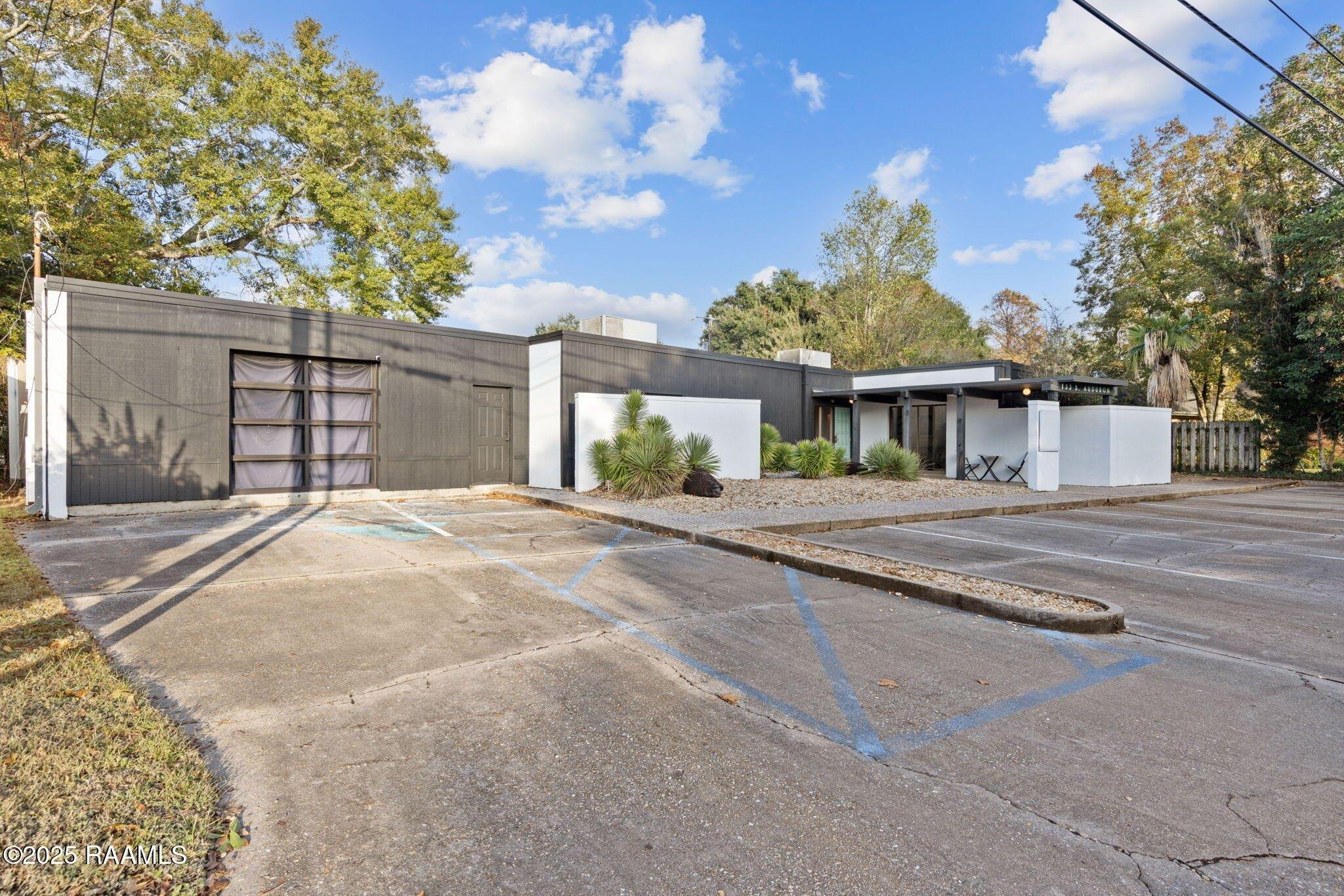 Property Image for 133 S Audubon Boulevard
