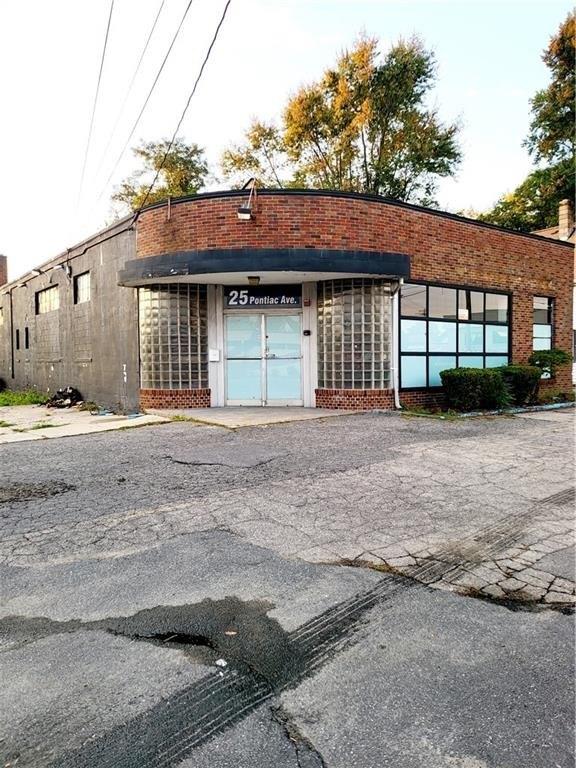 Property Image for 25 Pontiac Avenue