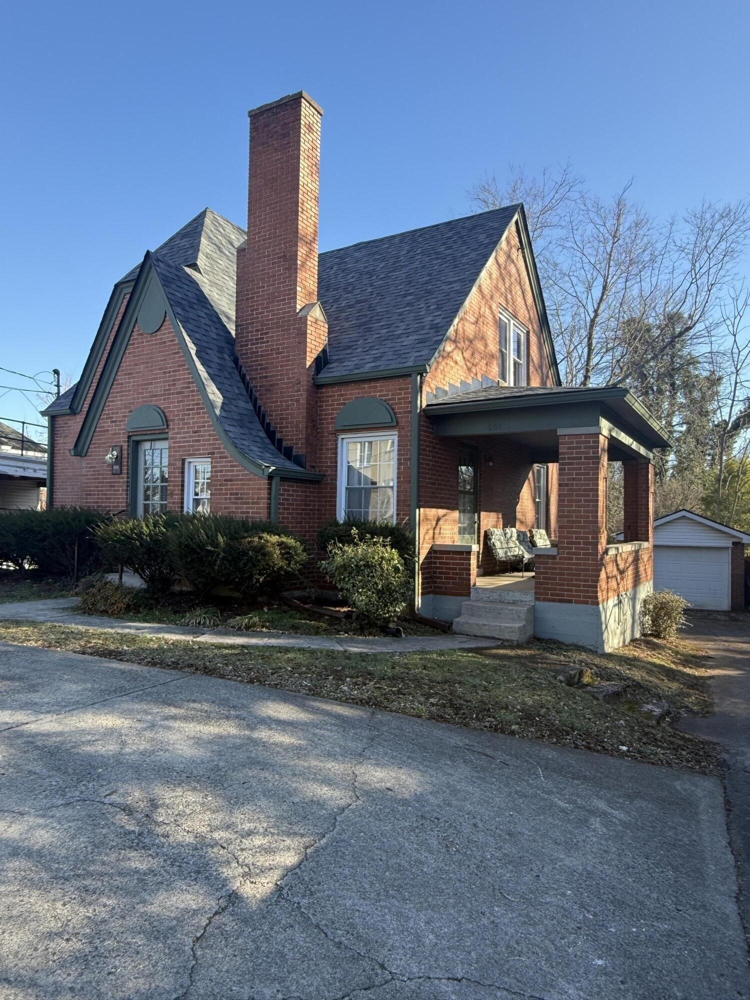 Property Image for 301 W Mt Vernon Street