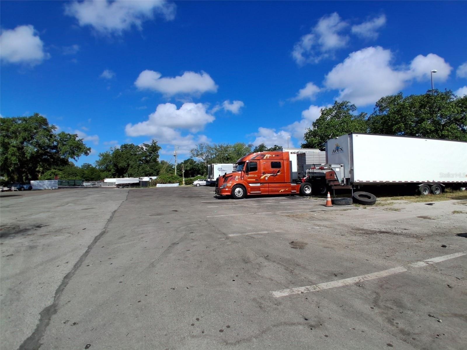 Property Image for 7001 CAUSEWAY Boulevard
