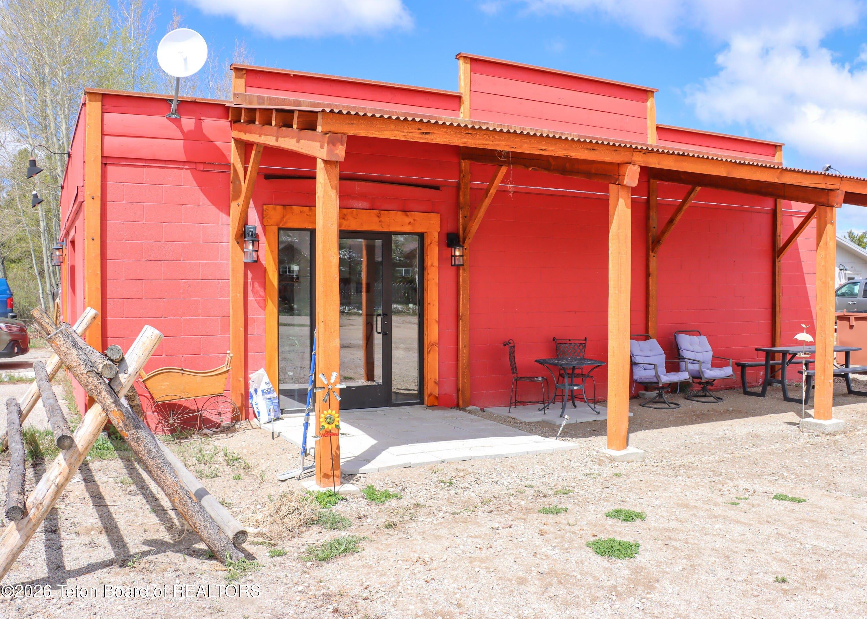Property Image for 423B W PINE Street