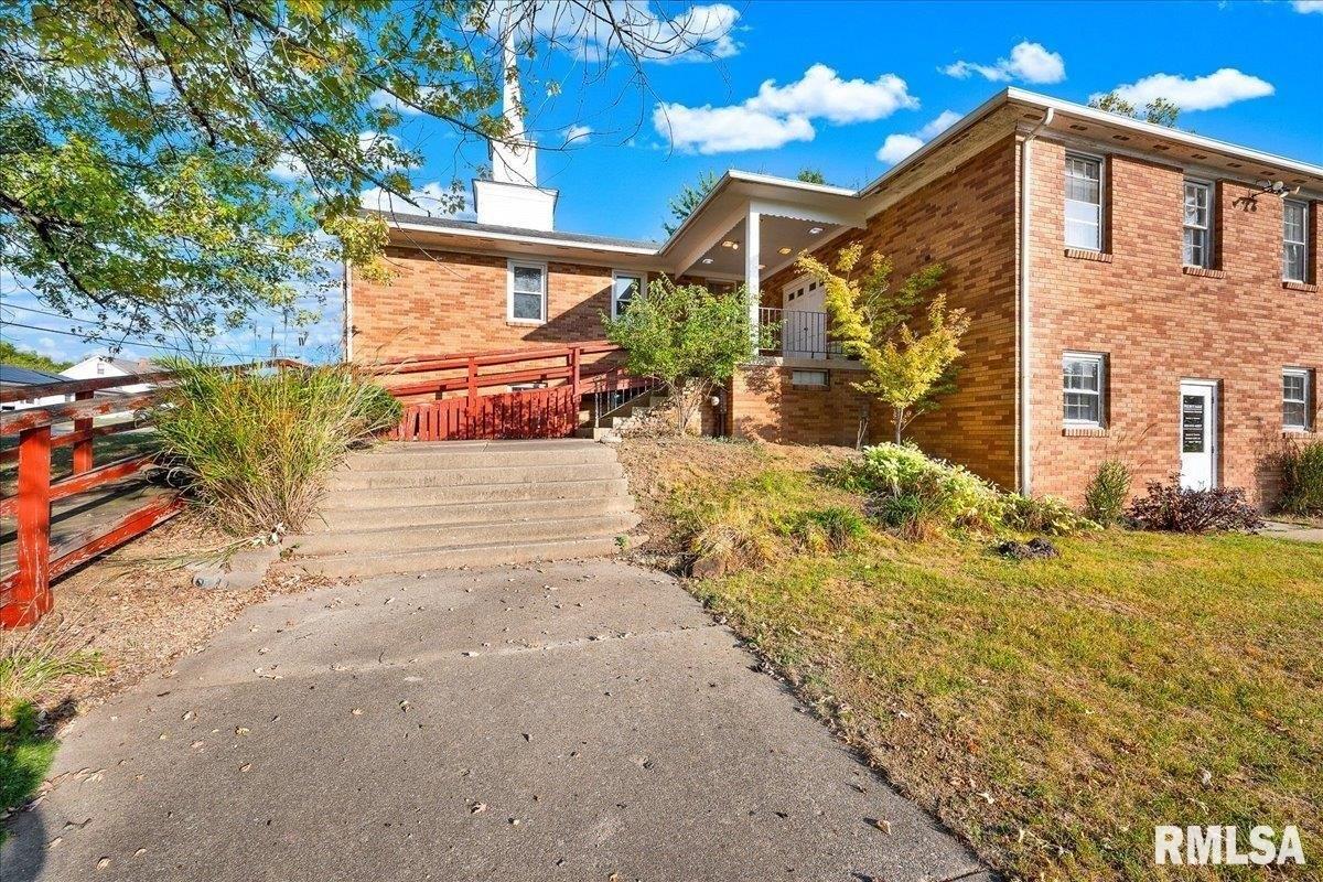 Property Image for 632 GROVELAND Street