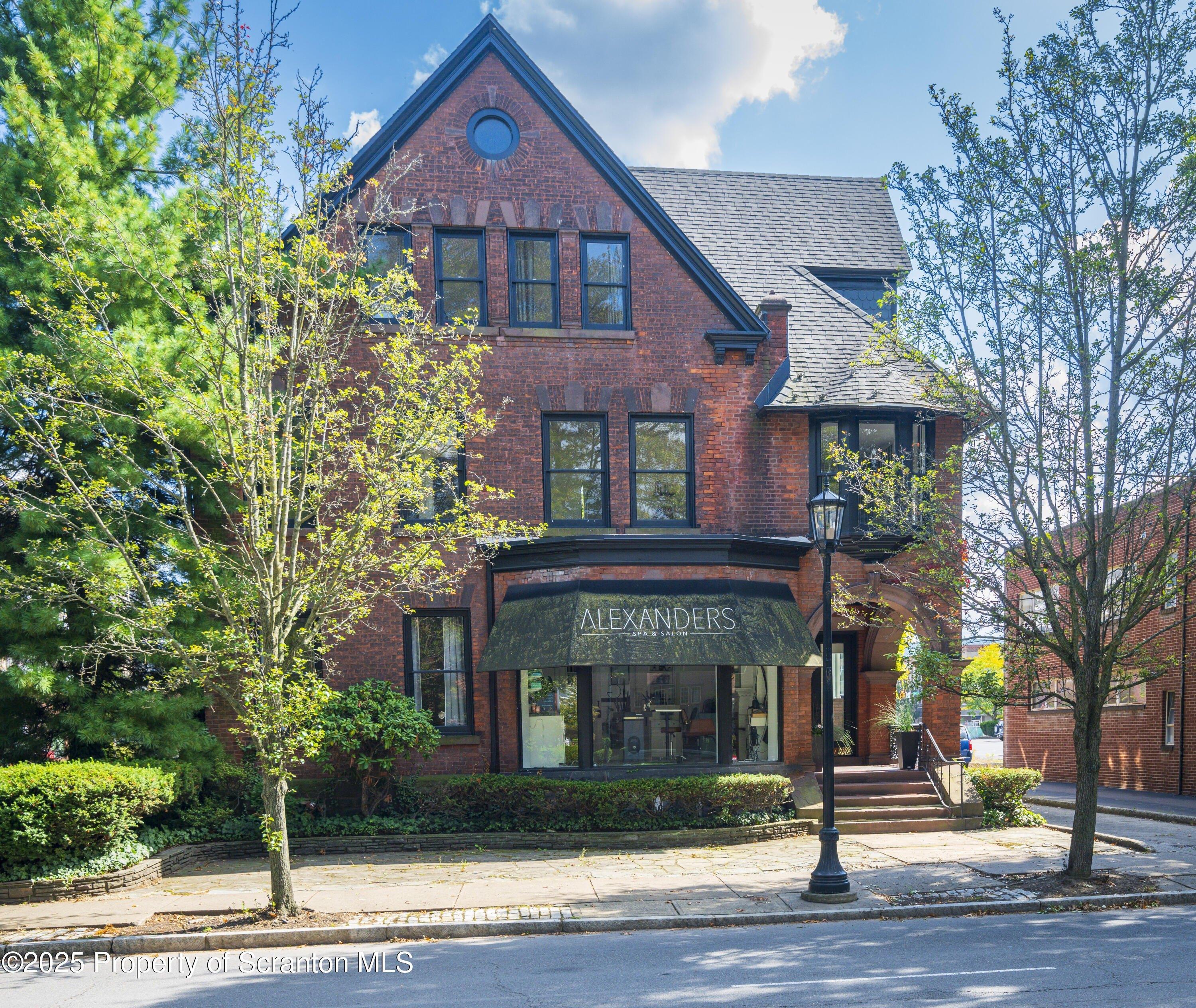Property Image for 88 S Franklin Street