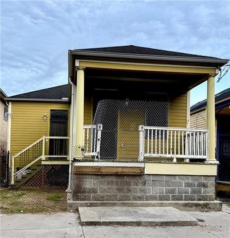 Property Image for 1464 N CLAIBORNE Avenue