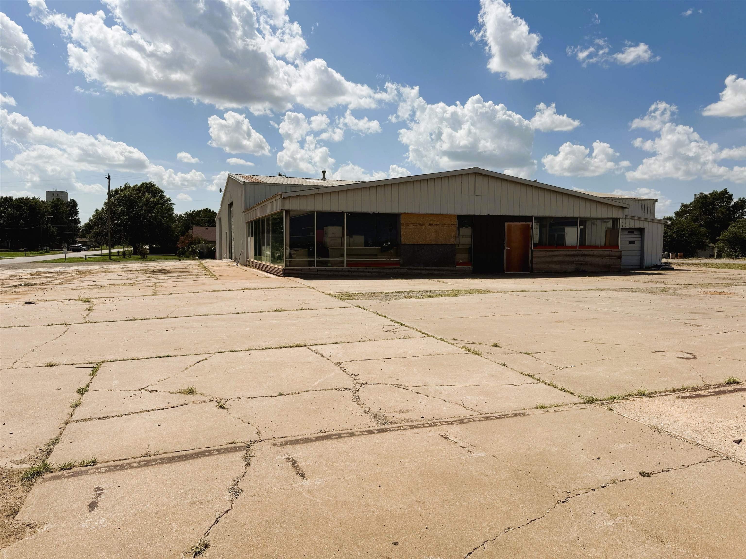 Property Image for 10112 S Hwy 81