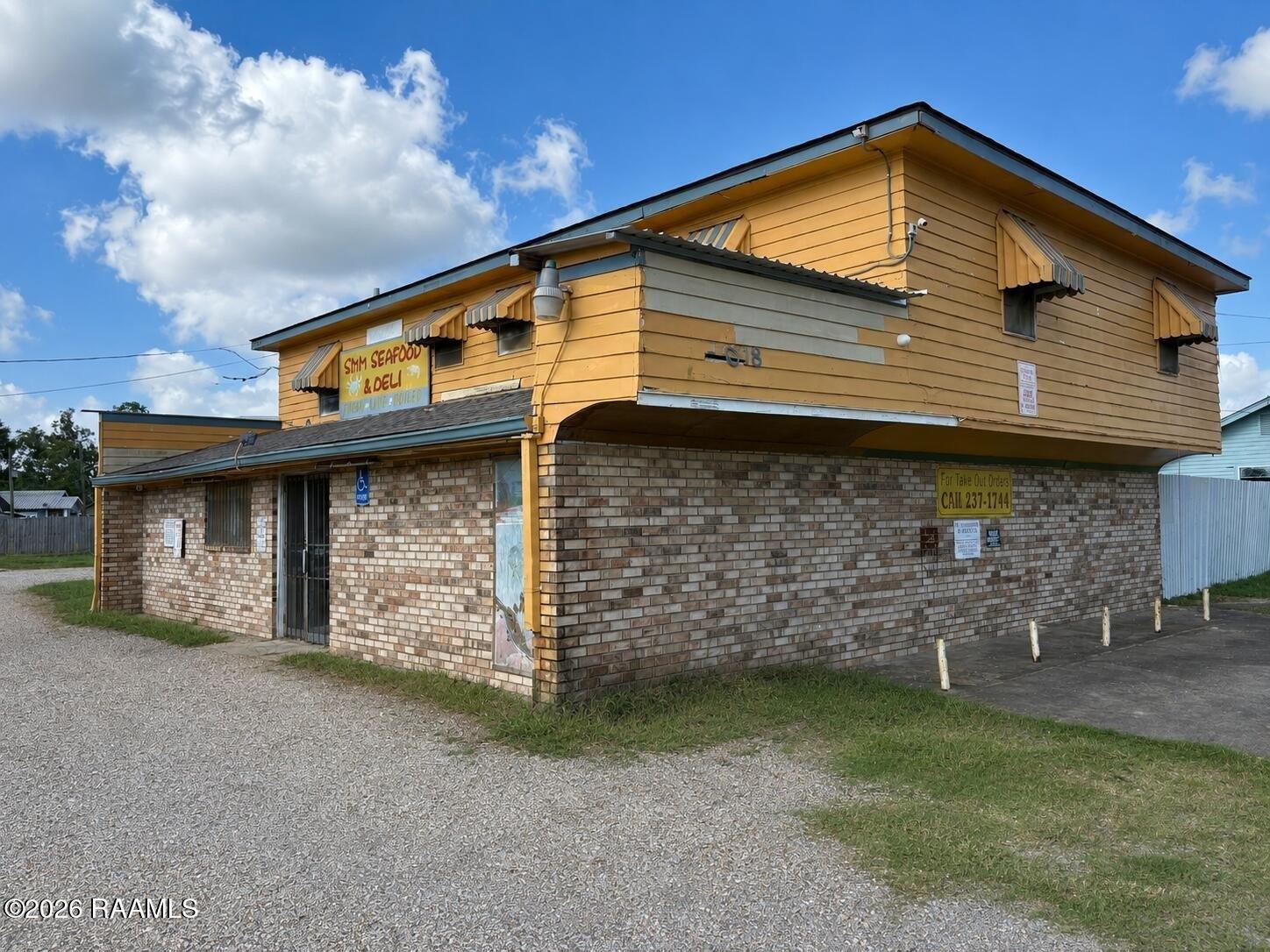 Property Image for 1008 E Simcoe Street