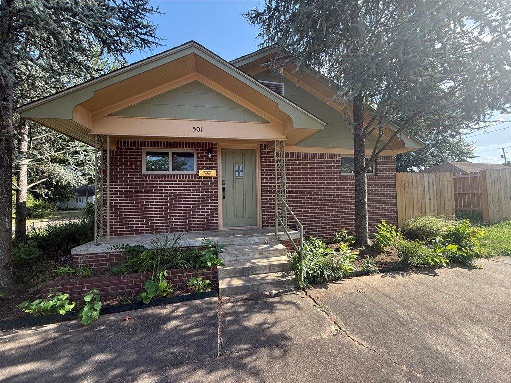 Property Image for 501 W 3rd Place