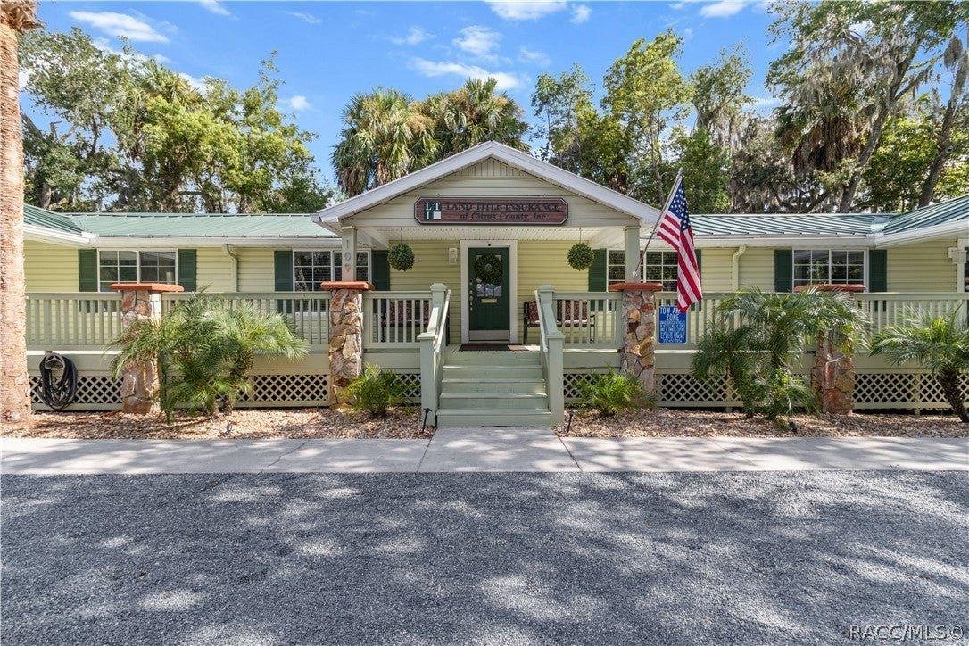 Property Image for 107 NE 4th St, Crystal River, FL 34429