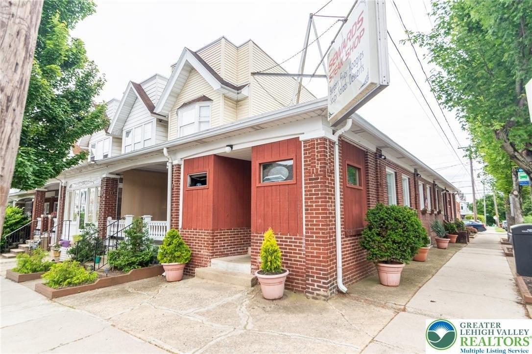 Property Image for 202 S 17th Street