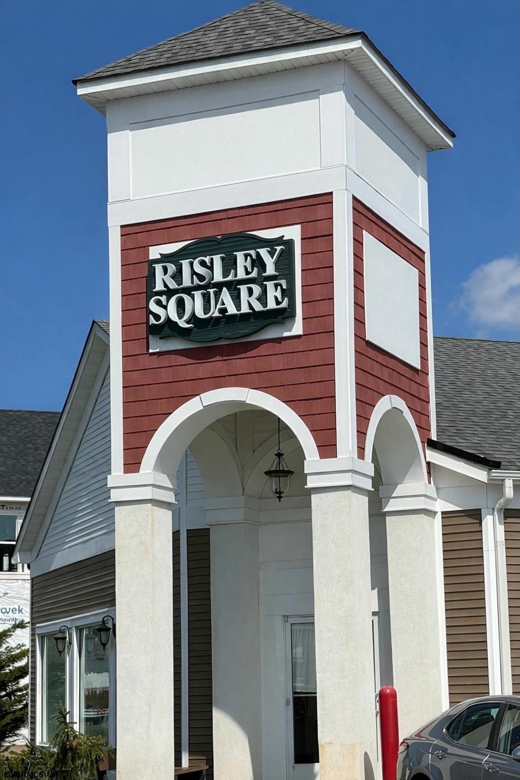 Property Image for 319 E Jimmie Leeds Road